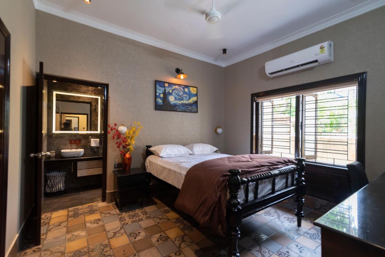 J'S Nest Hotel Kolkata Exterior photo