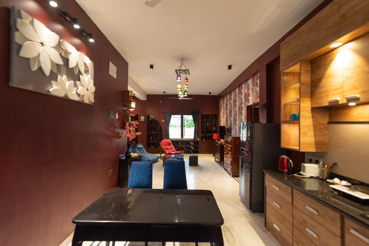 J'S Nest Hotel Kolkata Exterior photo