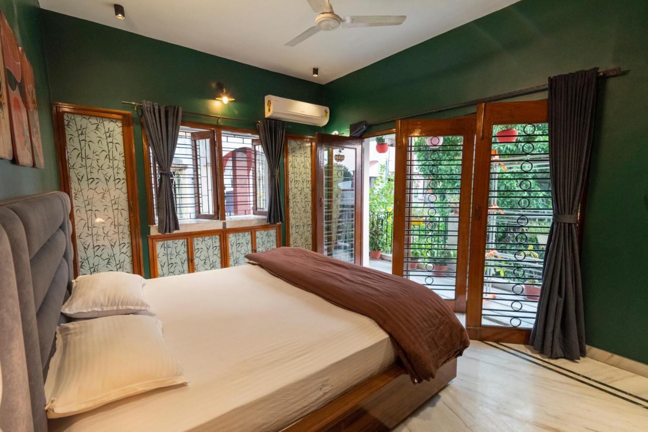 J'S Nest Hotel Kolkata Exterior photo