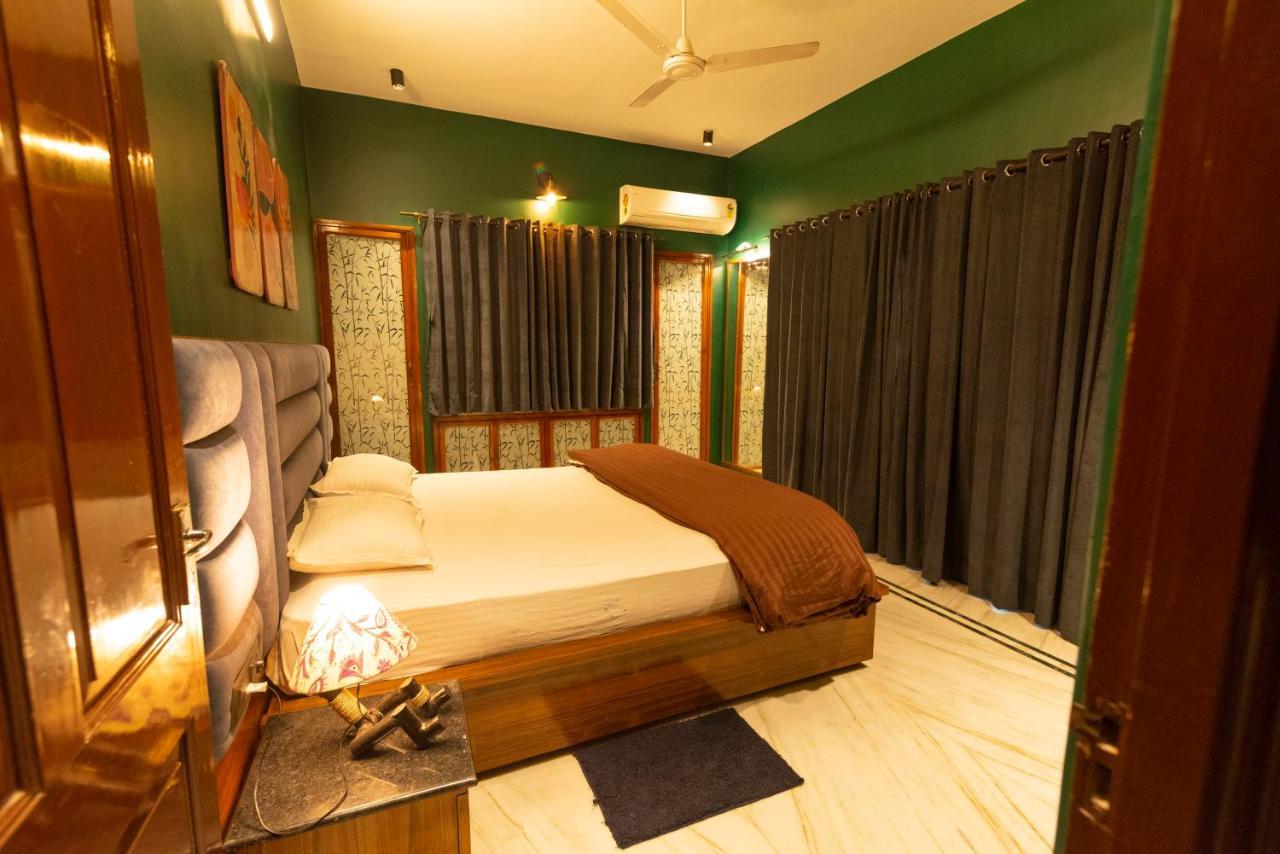 J'S Nest Hotel Kolkata Exterior photo